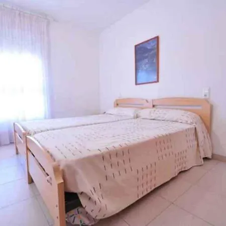 Proxima Comercios 4 Personas En Apartment Cambrils